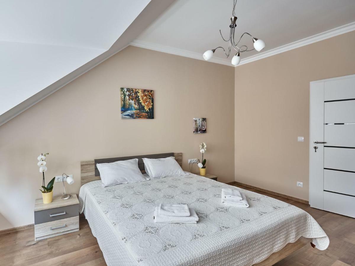 Apartman Villa Eiche Marianske Lazne Bagian luar foto